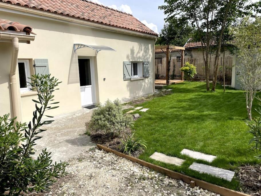 Petite Maison Avec Jardin Au Calme فلوراك المظهر الخارجي الصورة